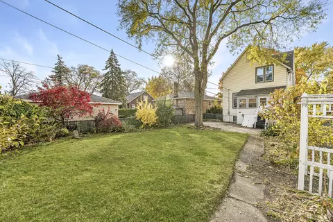 Exterior - 4005 Deyo Ave, Brookfield, IL 60513 photo 6 of 11