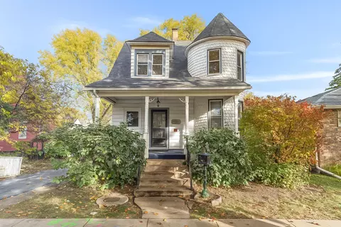 Exterior - 4005 Deyo Ave, Brookfield, IL 60513 photo 2 of 11