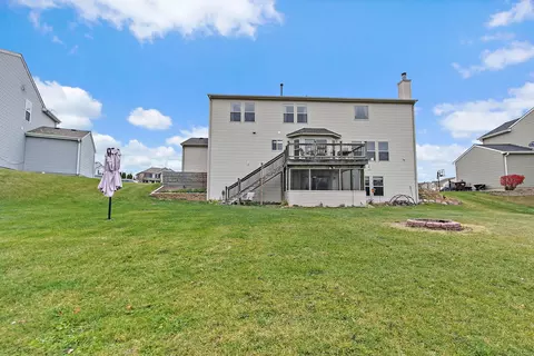 Exterior - 489 Spring Dr, Marengo, IL 60152 photo 6 of 6