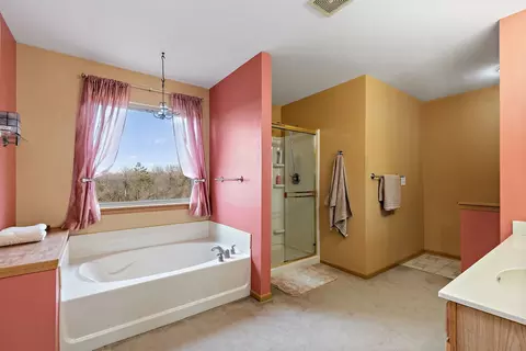 Bath - 489 Spring Dr, Marengo, IL 60152 photo 2 of 3