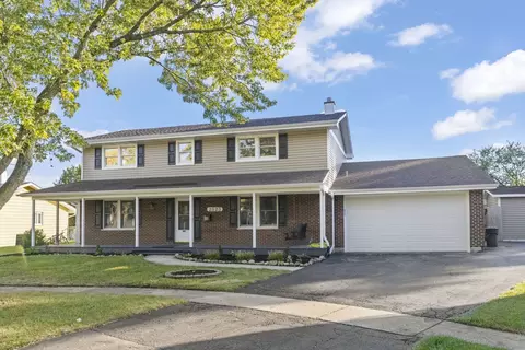 2823 Cooper Ct, Woodridge, IL 60517