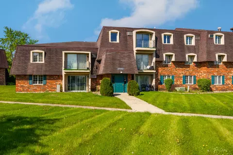 17963 Huntleigh Ct #302, Country Club Hills, IL 60478