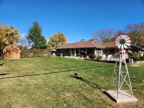 1801 Avenue E, Sterling, IL 61081 photo 4