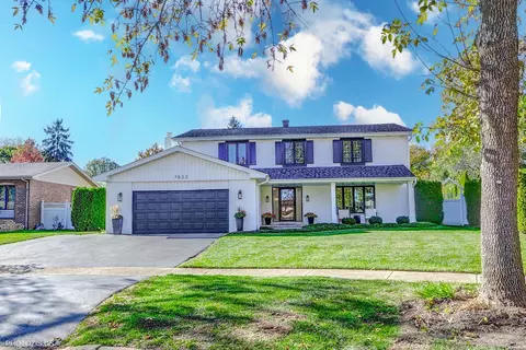 7832 Adams St, Darien, IL 60561