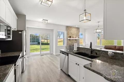 13705 S Redbud Dr, Plainfield, IL 60544 photo 7