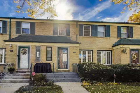 1447 N Harlem Ave #A, Oak Park, IL 60302