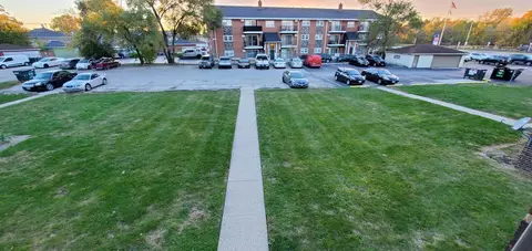 Exterior - 8145 Ogden Ave #3N, Lyons, IL 60534 photo 3 of 3