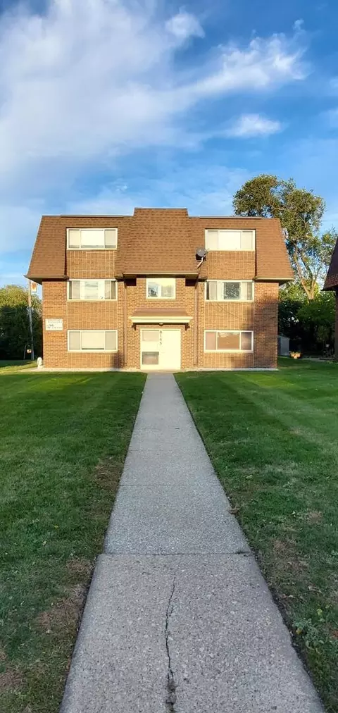 8145 Ogden Ave #3N, Lyons, IL 60534