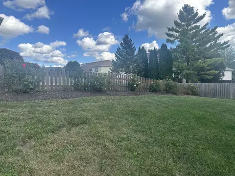 Exterior - 1027 Georgian Pl, Bartlett, IL 60103 photo 5 of 6