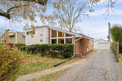 1317 Arbor Ave, Highland Park, IL 60035