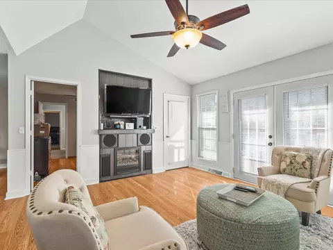 Other - 1919 Tomahawk Ct, Freeport, IL 61032 photo 6 of 9