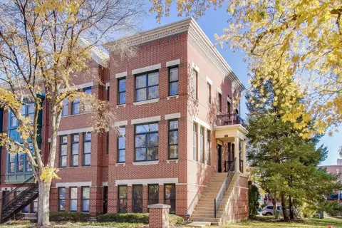 125 N Rose St #E, Palatine, IL 60067