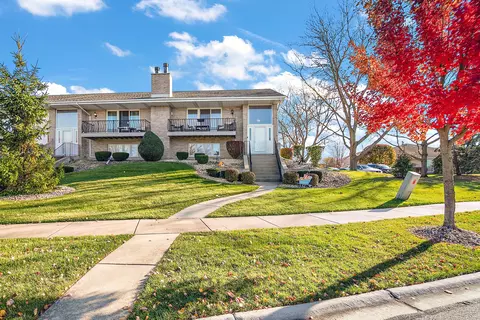 11053 Louetta Ln #193, Orland Park, IL 60467