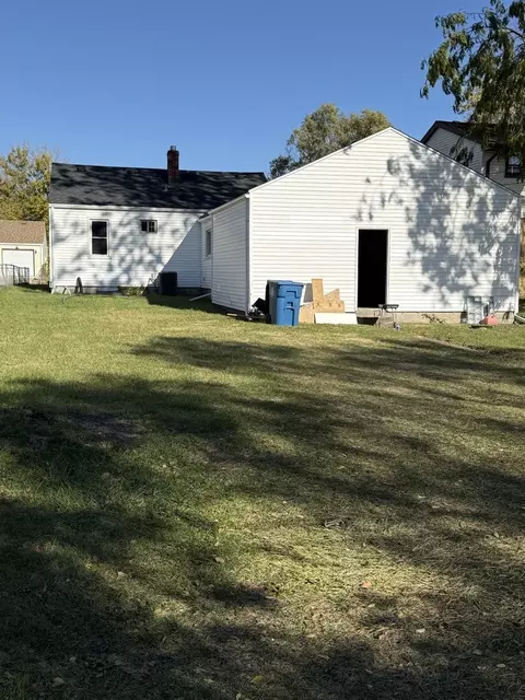Exterior - 625 S Gordon Ave, Kankakee, IL 60901 photo 3 of 3