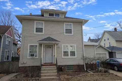 109 N May St, Aurora, IL 60506