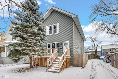 19 Augusta St, Oak Park, IL 60302