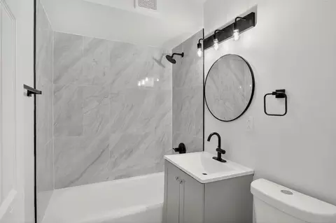 15823 S Saint Louis Ave, Markham, IL 60428 photo 7