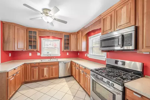 Kitchen - 1131 S Elm Ave, Kankakee, IL 60901 photo 1 of 1
