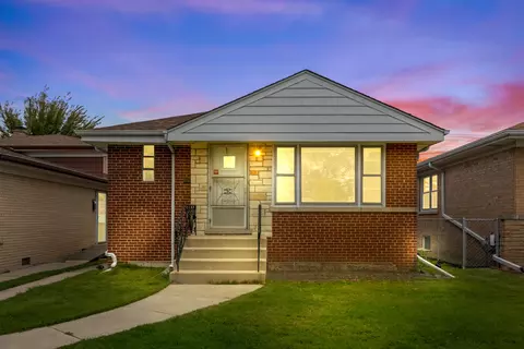 4634 Jerome Ave, Skokie, IL 60076