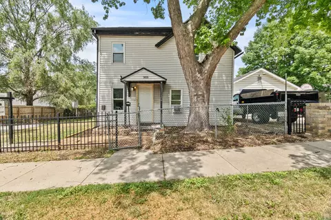 305 Irving St, Joliet, IL 60432