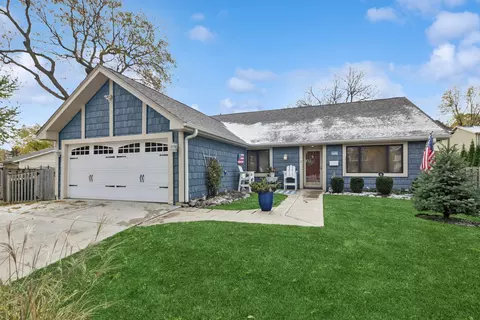 1621 Beverly Ct, Hanover Park, IL 60133