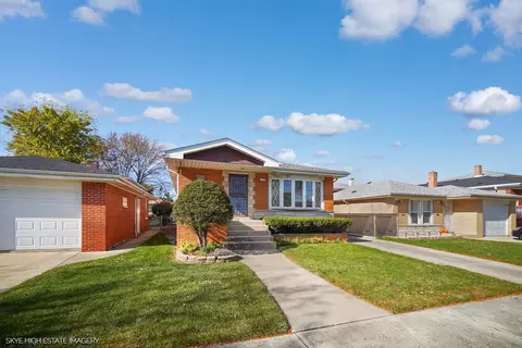 7938 S Komensky Ave, Chicago, IL 60652