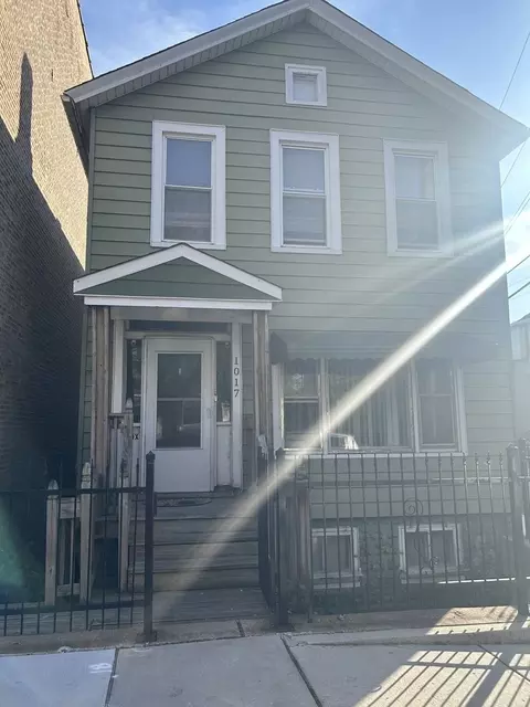 1017 W 19th St, Chicago, IL 60608