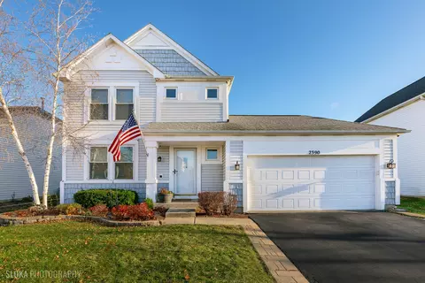 2390 Wexford Ln, Lake In The Hills, IL 60156