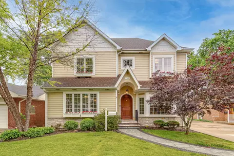 1341 Brophy Ave, Park Ridge, IL 60068