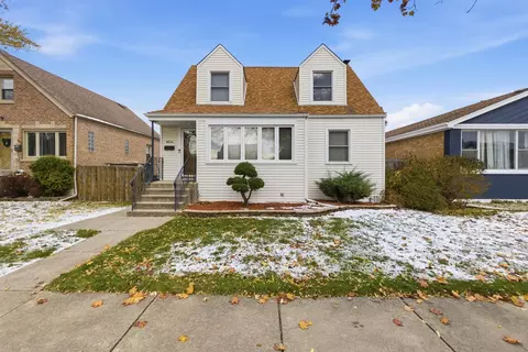 8654 Lyndale St, River Grove, IL 60171