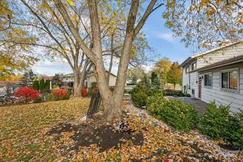 Exterior - 500 Colgate Ct, Hoffman Estates, IL 60169 photo 6 of 6