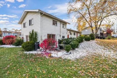Exterior - 500 Colgate Ct, Hoffman Estates, IL 60169 photo 3 of 6