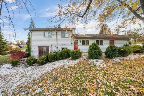 Exterior - 500 Colgate Ct, Hoffman Estates, IL 60169 photo 4 of 6