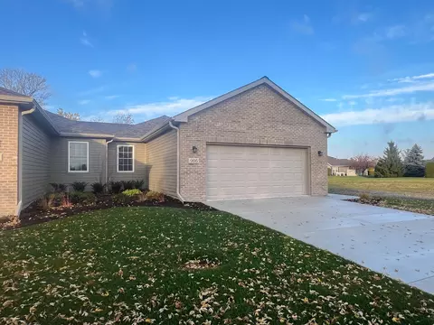 906 Lange Ave, Beecher, IL 60401 photo 2