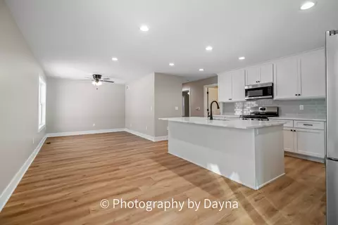 906 Lange Ave, Beecher, IL 60401 photo 14