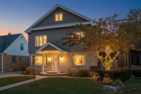 3137 Sunset Ln, Franklin Park, IL 60131