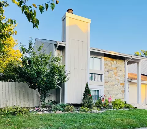 30 W056 Mulberry Ct #056, Warrenville, IL 60555
