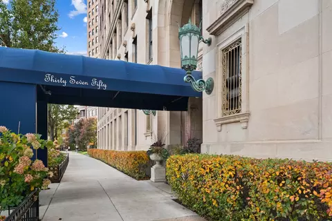 3750 N Lake Shore Dr #16H, Chicago, IL 60613