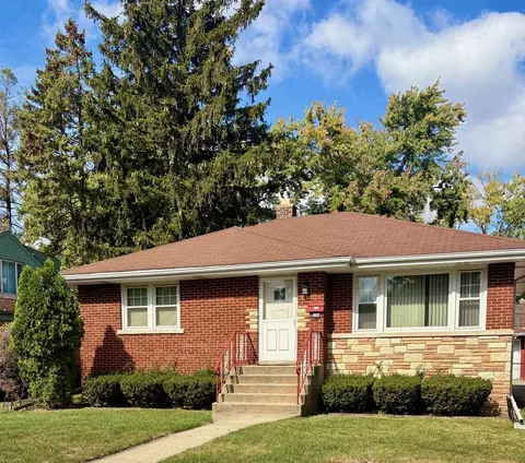 9032 30th St, Brookfield, IL 60513