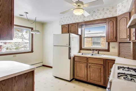 9032 30th St, Brookfield, IL 60513 photo 8