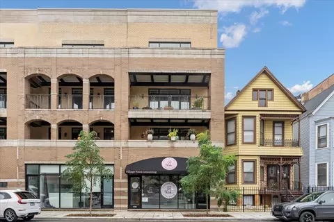 1425 W Belmont Ave #3, Chicago, IL 60657