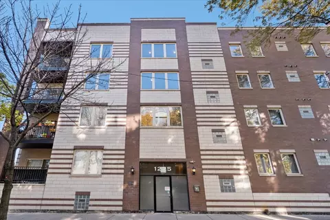 1225 N California Ave #4C, Chicago, IL 60622