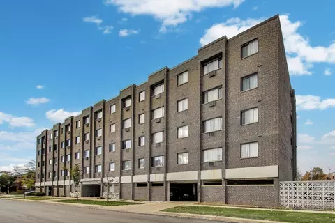 7650 W Altgeld St #411, Elmwood Park, IL 60707