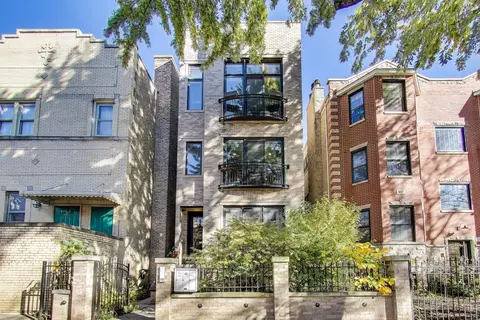 911 N Wood St #2, Chicago, IL 60622