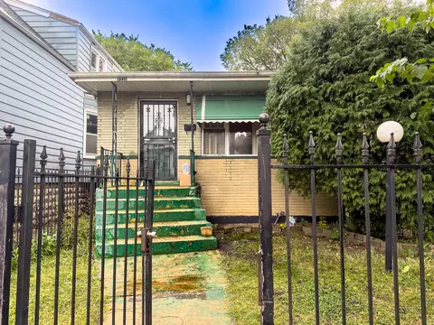 7331 S Carpenter St, Chicago, IL 60621