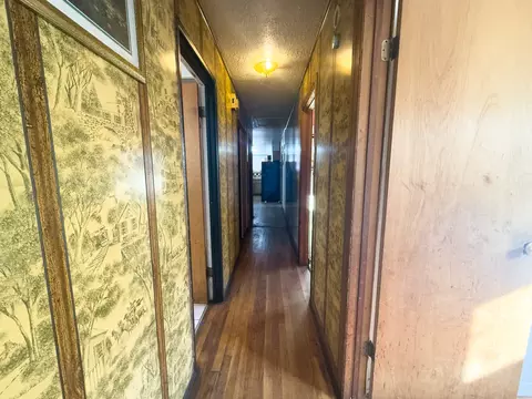 Entry Way - 7331 S Carpenter St, Chicago, IL 60621 photo 3 of 7