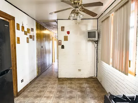 Entry Way - 7331 S Carpenter St, Chicago, IL 60621 photo 4 of 7