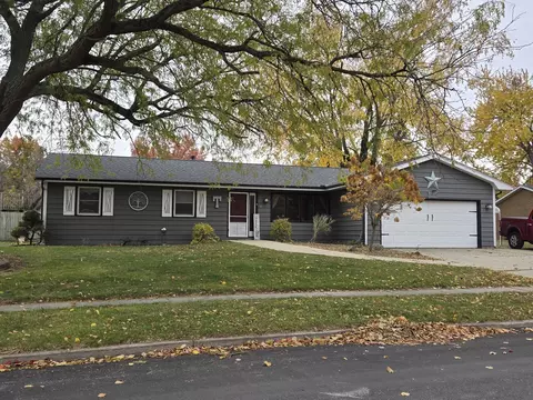 2907 Pheasant Run, Bloomington, IL 61704 photo 35