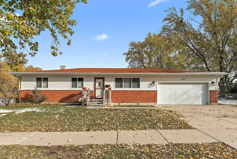 9053 Poplar Rd, Orland Park, IL 60462