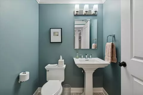 250 E Pearson St #901, Chicago, IL 60611 photo 11